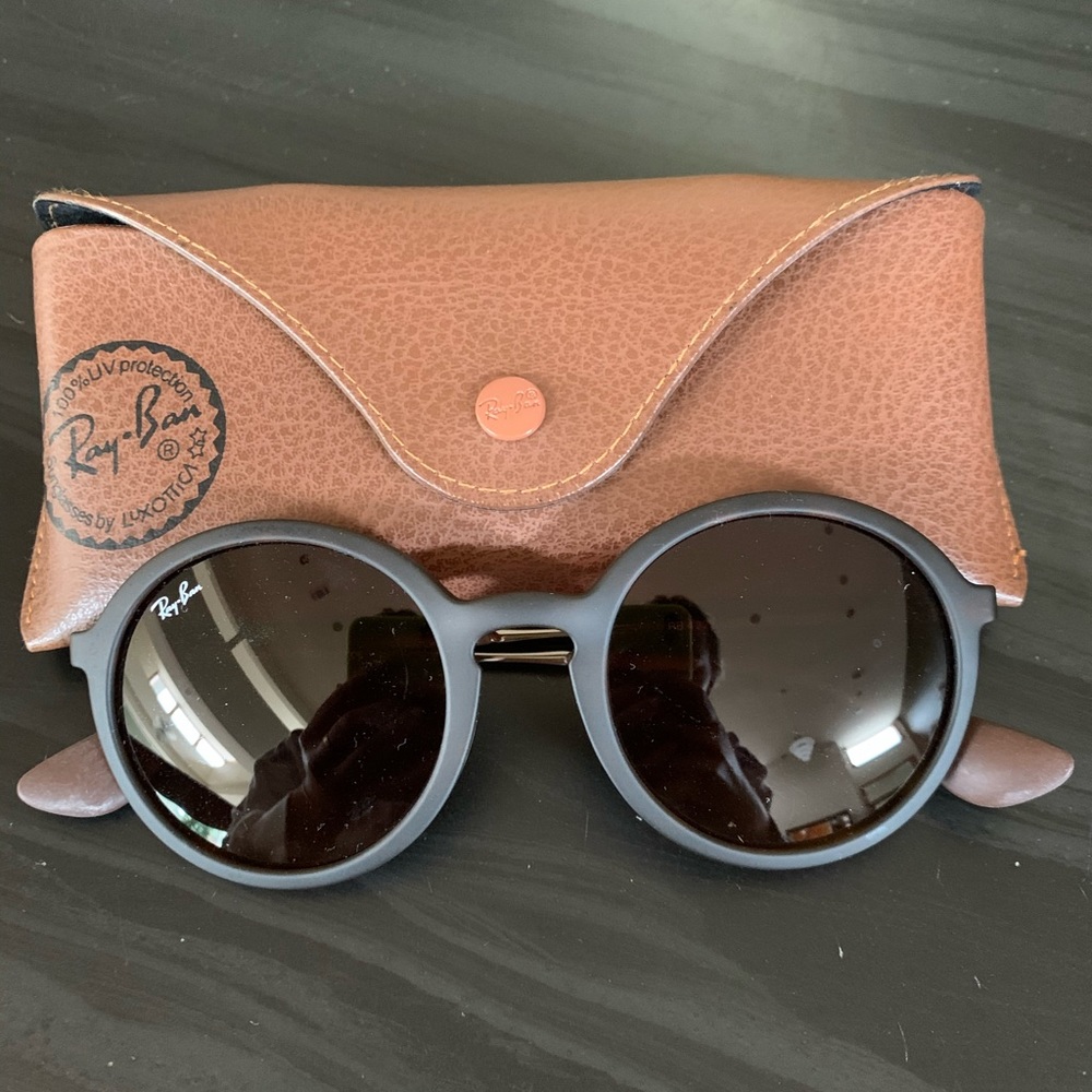Women’s Ray-Ban RB4222 Round Brown Tortoise Sun